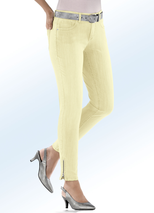 Damenmode - Jeans mit modischen Reißverschlüssen, in Größe 017 bis 050, in Farbe HELLGELB