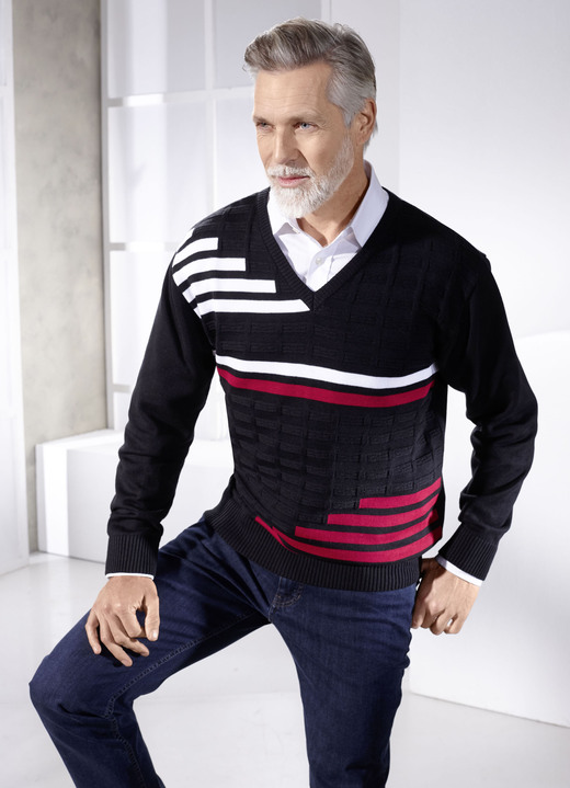 Gemustert - Klassischer Pullover mit V-Ausschnitt in 3 Farben, in Größe 046 bis 062, in Farbe SCHWARZ Ansicht 1