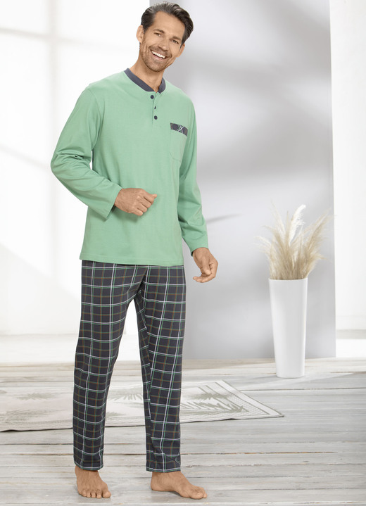 Herrenmode - Schlafanzug mit Knopfleiste und offenen Beinabschlüssen, in Größe 046 bis 062, in Farbe GRÜN-GRAU Ansicht 1