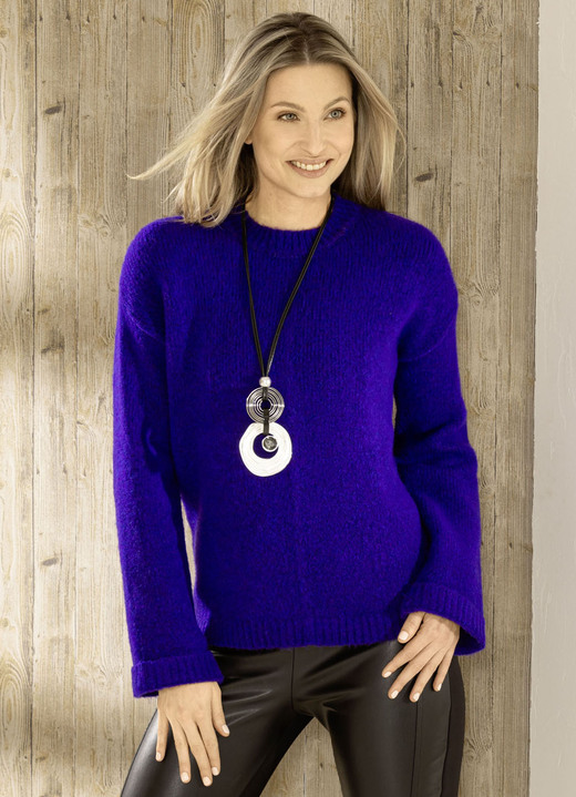 Damenmode - Pullover in flauschig weichem Griff, in Größe L(44/46) bis XS(32/34), in Farbe ULTRAVIOLETT Ansicht 1