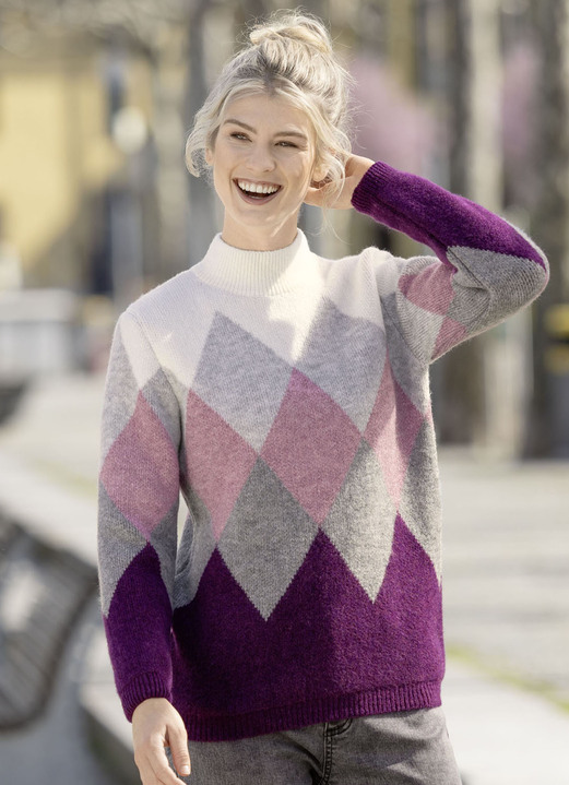 Pullover - Pullover in sehr flauschiger Qualität, in Größe L(44/46) bis XS(32/34), in Farbe BEERE-GRAU-ECRU Ansicht 1