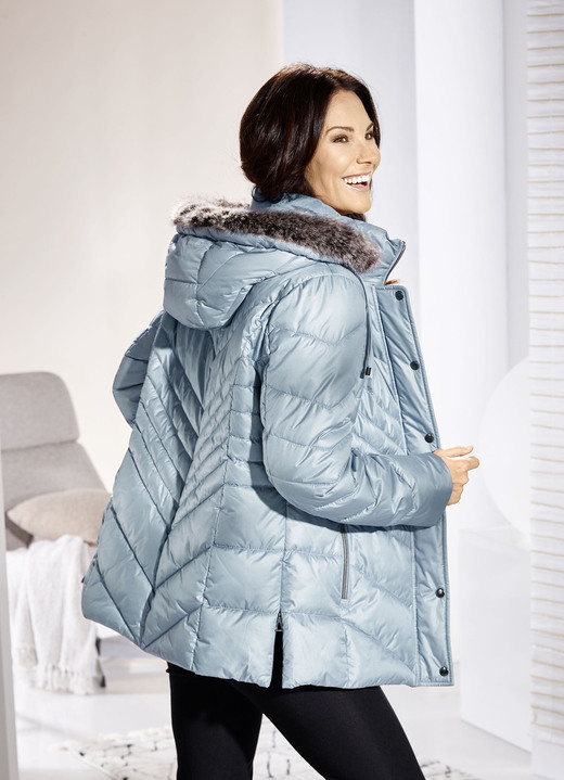 Winterjacken - Jacke mit Reißverschluss an den Seitenschlitzen, in Größe 036 bis 052, in Farbe BLEU Ansicht 1