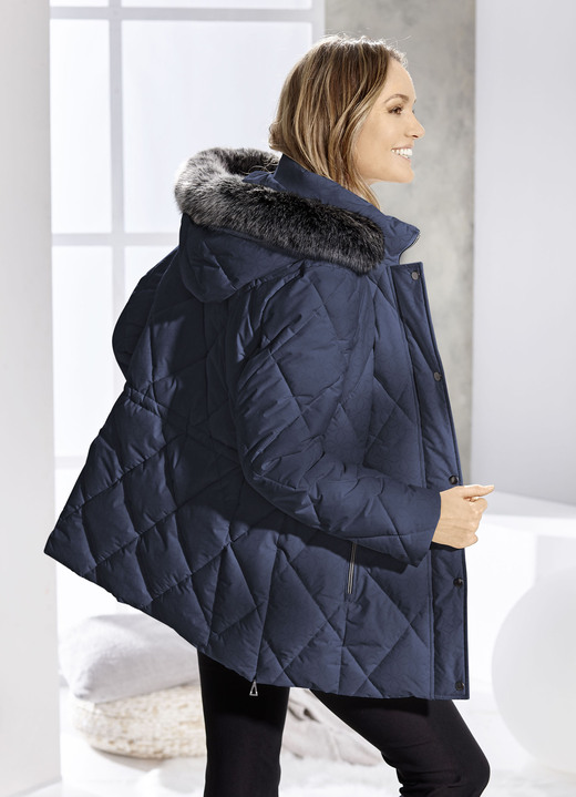 Winterjacken - Jacke mit Reißverschluss an den Seitenschlitzen, in Größe 036 bis 054, in Farbe NAVY Ansicht 1
