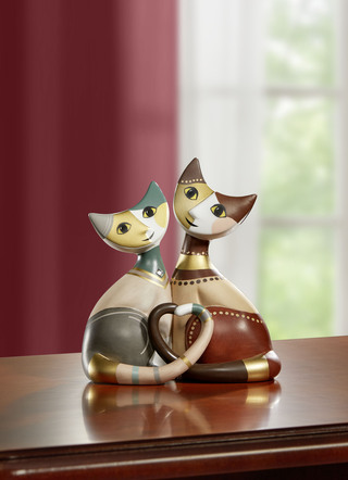 Katzenpaar Mira e Mio aus hochwertigem Biskuit-Porzellan